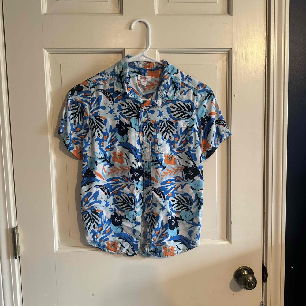 Boys Cat and Jack Hawaiian shirt size M